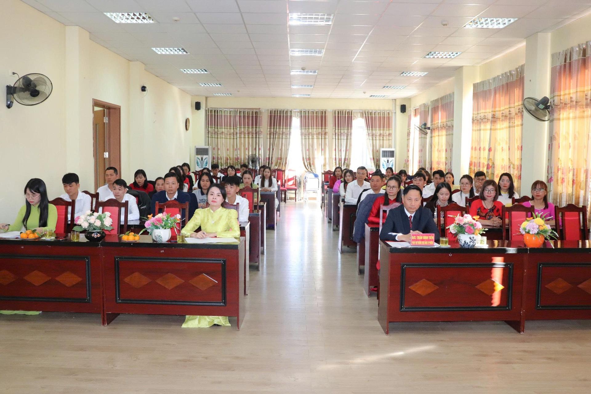 Quang cảnh buổi bế mạc Quang cảnh buổi bế mạc