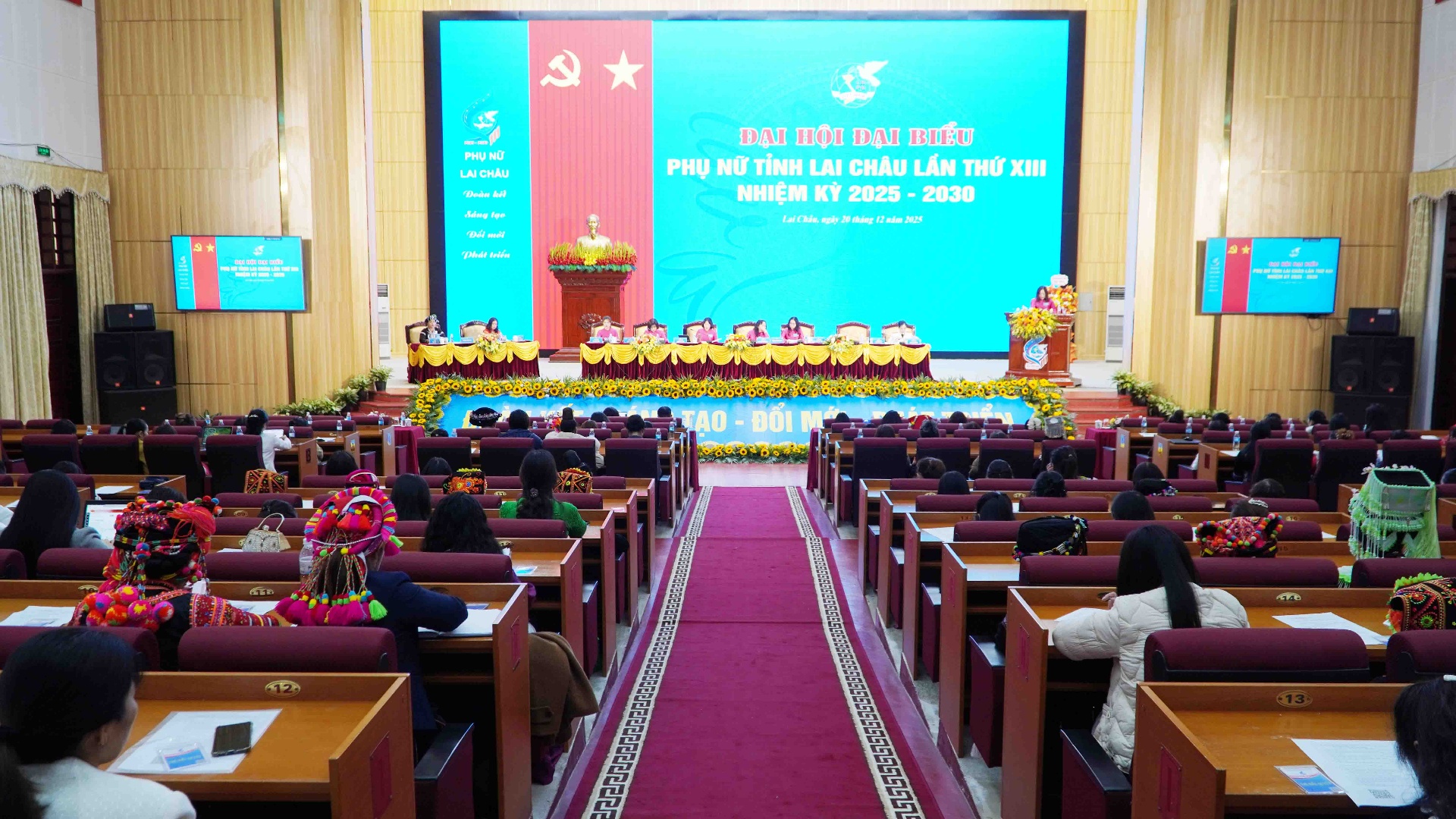 Quang cảnh đại hội.