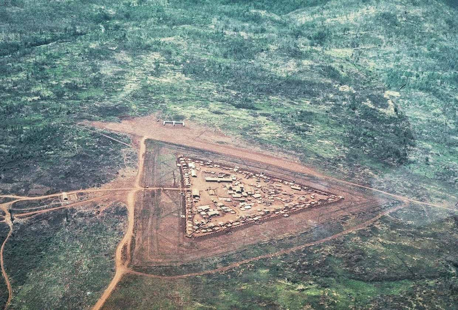 Đồn Plei Me là một cứ điểm quan trọng của địch, án ngữ ở vùng núi Chư Prông địa bàn Tây Nguyên (nay thuộc tỉnh Gia Lai).