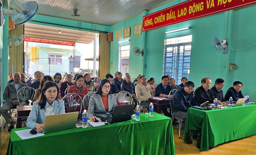 Quang cảnh buổi làm việc. Ảnh: Bá Bính quang-canh-buoi-lam-viec.jpg