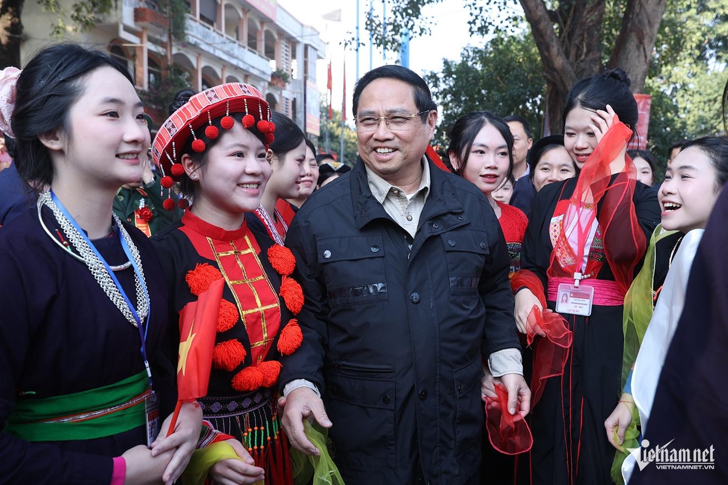 W-Thủ tướng ảnh 10.jpg