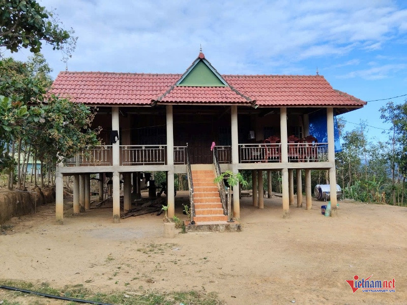 W-Mở lối tho&aacute;t ngh&egrave;o 4.jpg