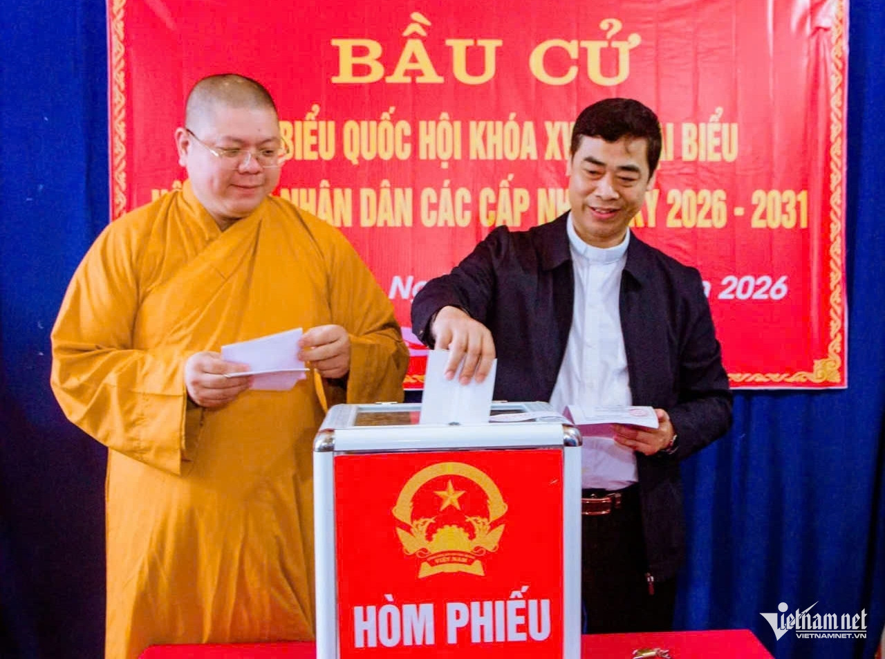 W-Tôn giáo    7.jpg