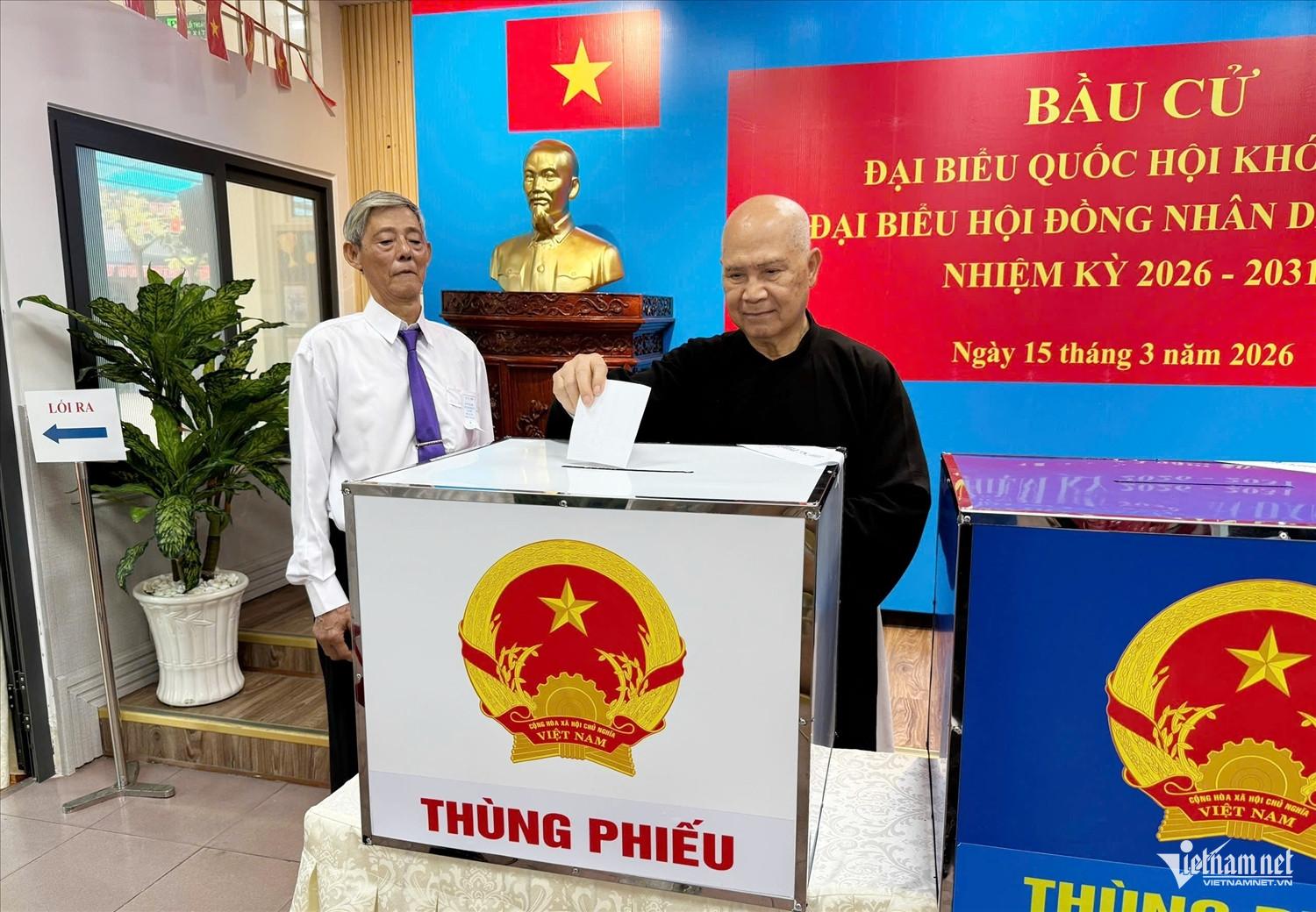 W-Tôn giáo    2.jpg