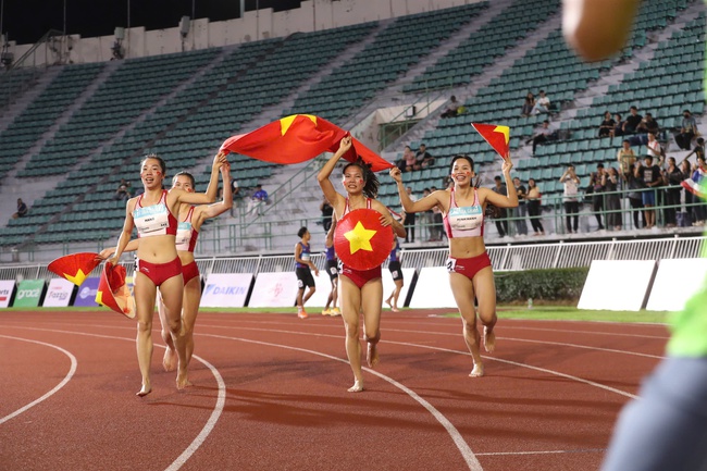 Ngày thi đấu 16/12 tại SEA Games 33: Điền kinh hoàn thành chỉ tiêu đã đặt ra - Ảnh 2. Ngày thi đấu 16/12 tại SEA Games 33: Điền kinh hoàn thành chỉ tiêu đã đặt ra - Ảnh 2.