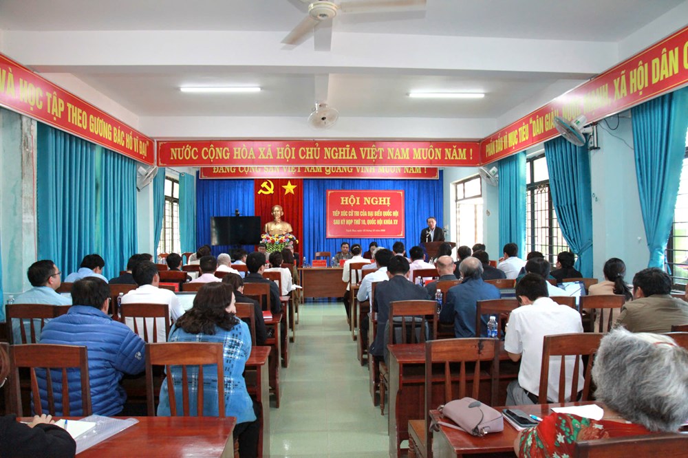 Bộ trưởng Nguyễn Văn Hùng tiếp xúc cử tri xã Ngọc Bay, tỉnh Quảng Ngãi - Ảnh 6. Bộ trưởng Nguyễn Văn Hùng tiếp xúc cử tri xã Ngọc Bay, tỉnh Quảng Ngãi - Ảnh 6.