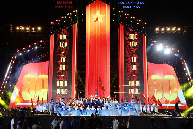 Đại hội XIV của Đảng: X&acirc;y dựng v&agrave; ph&aacute;t triển văn h&oacute;a, con người Việt Nam tiếp tục được khẳng định l&agrave; một trụ cột quan trọng - Ảnh 1.