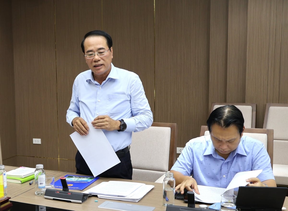 Cục trưởng Cục Môi trường Tăng Thế Cường báo cáo về tiến độ triển khai các nhiệm vụ 9 tháng đầu năm. Ảnh: Trung Nguyên. Cục trưởng Cục Môi trường Tăng Thế Cường báo cáo về tiến độ triển khai các nhiệm vụ 9 tháng đầu năm. Ảnh: Trung Nguyên.