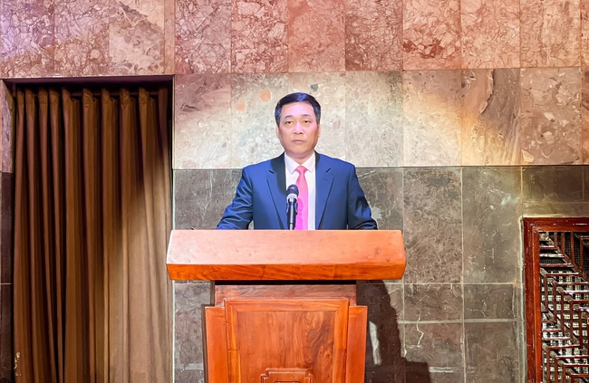 Ph&aacute;t huy gi&aacute; trị tư tưởng Hồ Ch&iacute; Minh qua chương tr&igrave;nh nghệ thuật "B&aacute;c Hồ - một t&igrave;nh y&ecirc;u bao la" - Ảnh 1.