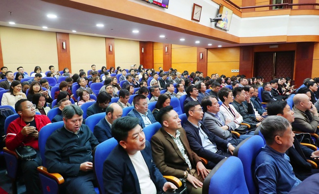 Phát triển mạnh mẽ, toàn diện văn hoá, con người Việt Nam - Ảnh 3. Phát triển mạnh mẽ, toàn diện văn hoá, con người Việt Nam - Ảnh 3.