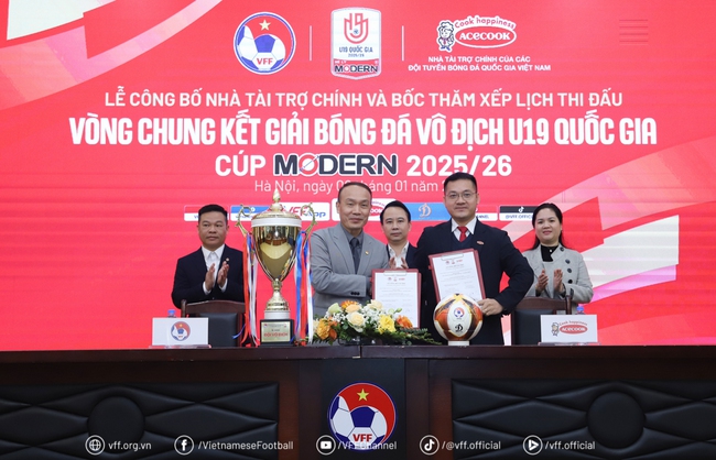 Khởi tranh VCK giải B&oacute;ng đ&aacute; v&ocirc; địch U19 Quốc gia &ndash; Cup Morden 2025/26 - Ảnh 1.