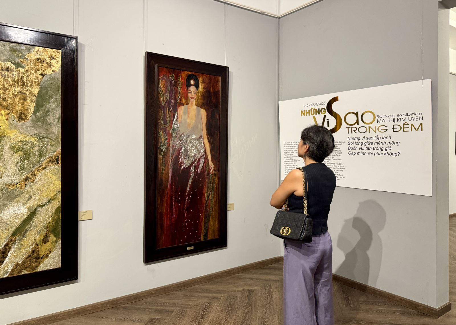 Khám phá 54 sắc thái sơn mài tại triển lãm ‘Những vì sao trong đêm’ - Ảnh 2.