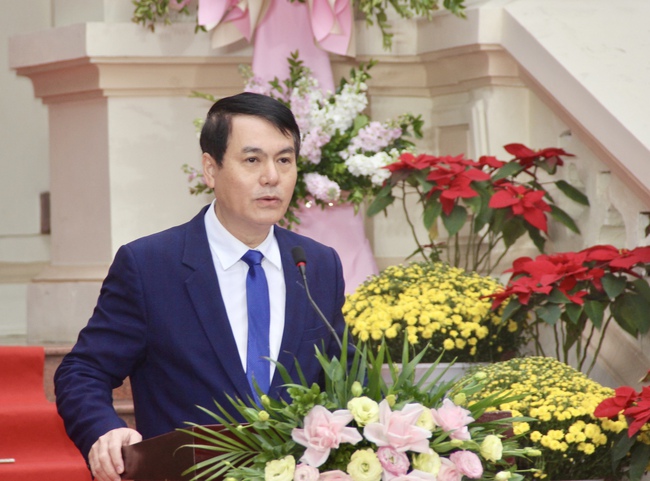 Khai mạc Triển lãm tư liệu “Đảng Cộng sản Việt Nam qua các kỳ Đại hội” - Ảnh 3. Khai mạc Triển lãm tư liệu “Đảng Cộng sản Việt Nam qua các kỳ Đại hội” - Ảnh 3.