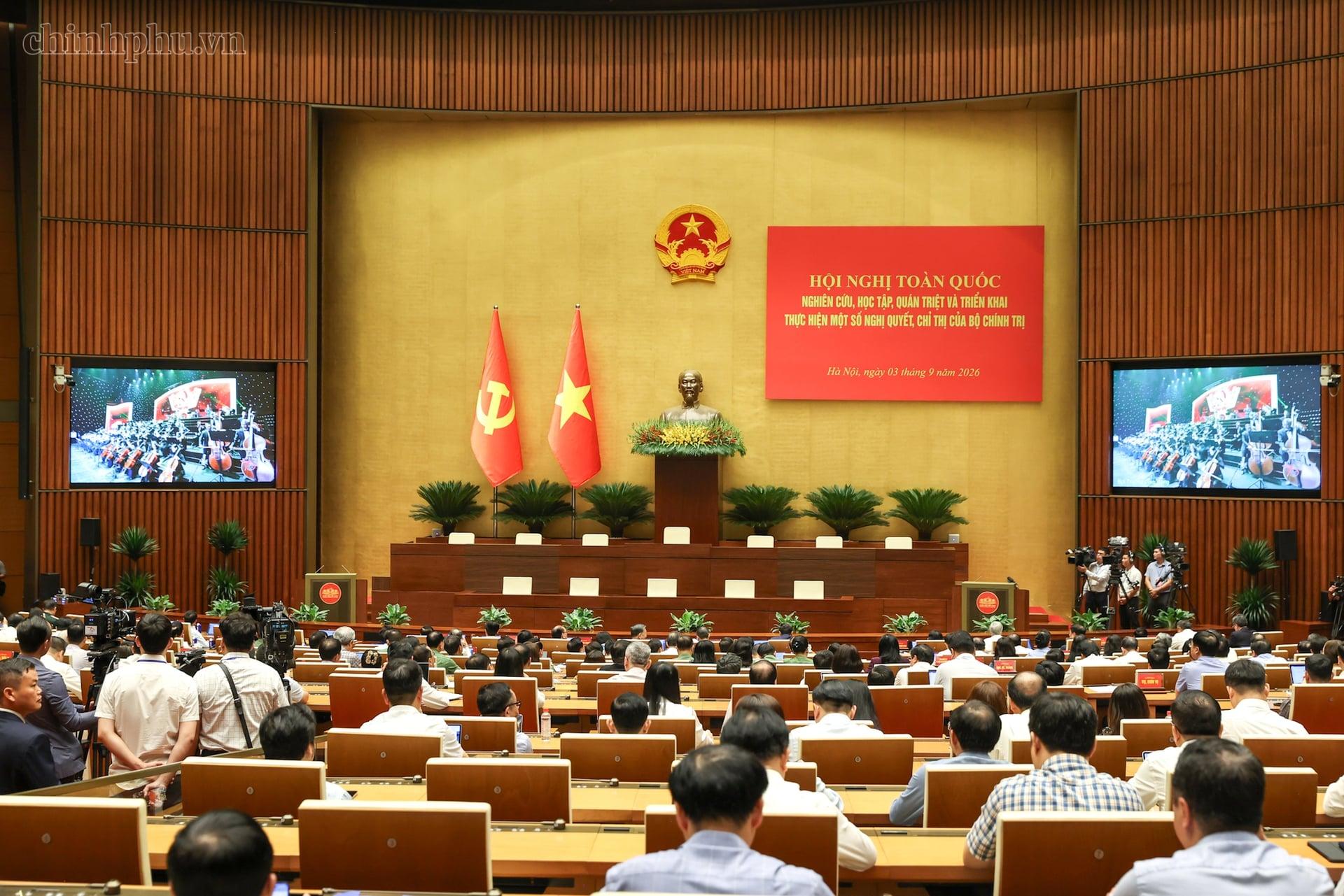 Hội nghị quán triệt, triển khai thực hiện một số nghị quyết, chỉ thị của Bộ Chính trị. Ảnh: chinhphu.vn/Nhật Bắc.