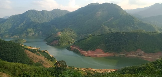 Khai thác tiềm năng du lịch sinh thái và văn hóa để bứt phá kinh tế, hướng tới giảm nghèo bền vững ở Trung Sơn - Ảnh 1. Khai thác tiềm năng du lịch sinh thái và văn hóa để bứt phá kinh tế, hướng tới giảm nghèo bền vững ở Trung Sơn - Ảnh 1.