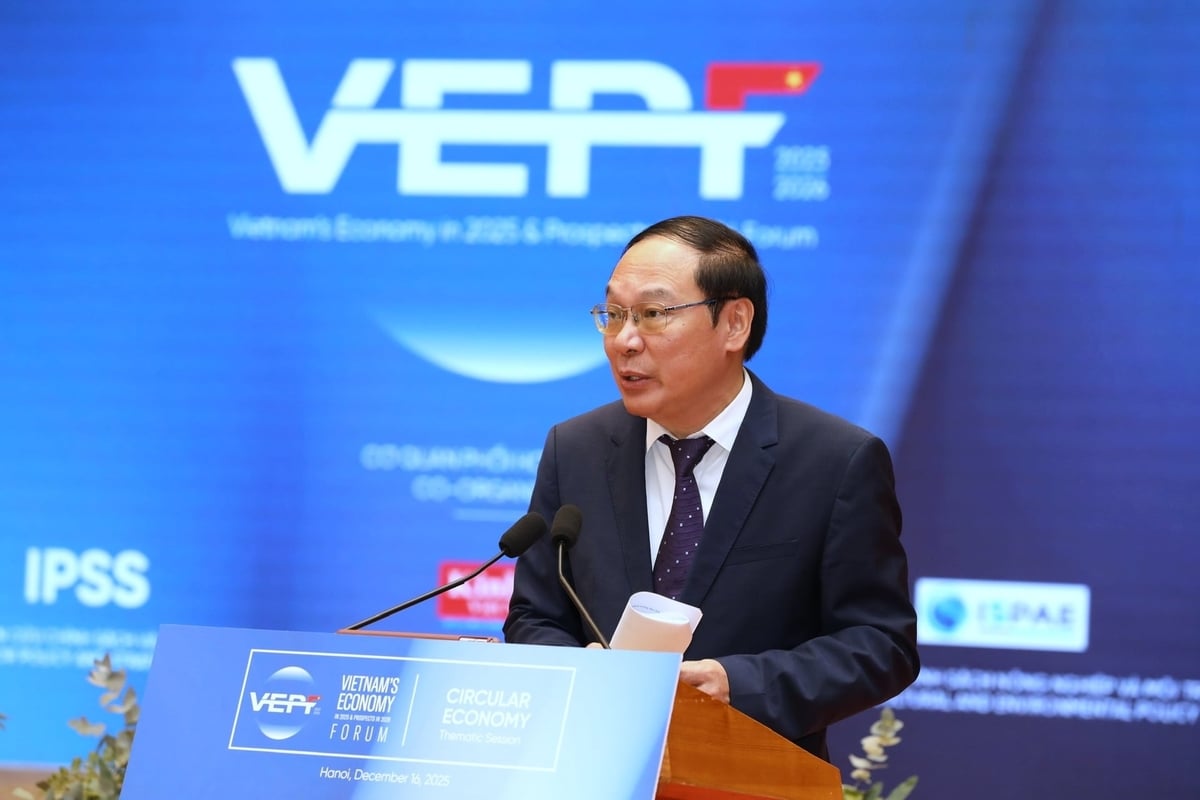 Thứ trưởng Bộ Nông nghiệp và Môi trường Lê Công Thành cho biết, ngành sẽ tiếp tục thúc đẩy mạnh mẽ mô hình kinh tế tuần hoàn, coi chất thải là tài nguyên và được quản lý trên môi trường số. Ảnh: Tri Phong. Thứ trưởng Bộ Nông nghiệp và Môi trường Lê Công Thành cho biết, ngành sẽ tiếp tục thúc đẩy mạnh mẽ mô hình kinh tế tuần hoàn, coi chất thải là tài nguyên và được quản lý trên môi trường số. Ảnh: Tri Phong.