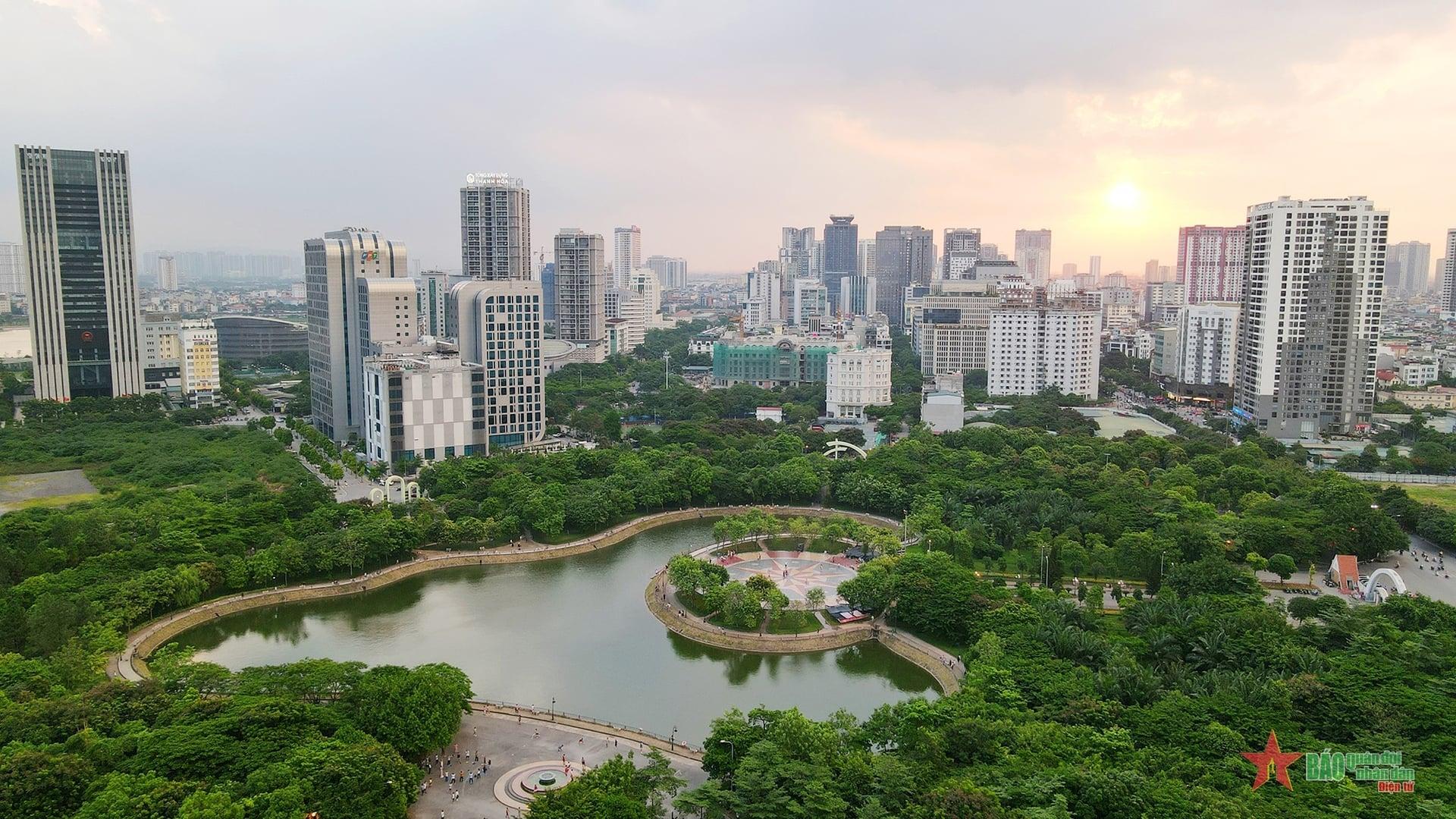 Cơ sở dữ liệu đất đai sẽ được đảm bảo theo nguy&ecirc;n tắc 'đ&uacute;ng, đủ, sạch, sống' nhằm phục vụ c&ocirc;ng t&aacute;c điều h&agrave;nh v&agrave; giải quyết thủ tục h&agrave;nh ch&iacute;nh. Ảnh: B&aacute;o QDND.