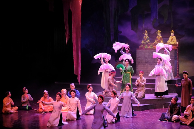 S&ocirc;i động c&aacute;c chương tr&igrave;nh nghệ thuật chuy&ecirc;n nghiệp ch&agrave;o mừng Đại hội lần thứ XIV của Đảng - Ảnh 5.