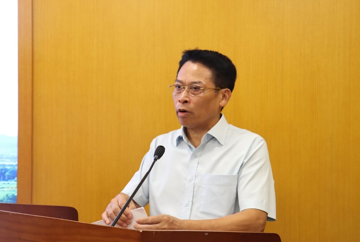 Cục trưởng Cục Quản lý Đất đai Đào Trung Chính đề dẫn thảo luận về dự án Luật Đất đai sửa đổi. Ảnh: Trường Giang. Cục trưởng Cục Quản lý Đất đai Đào Trung Chính đề dẫn thảo luận về dự án Luật Đất đai sửa đổi. Ảnh: Trường Giang.