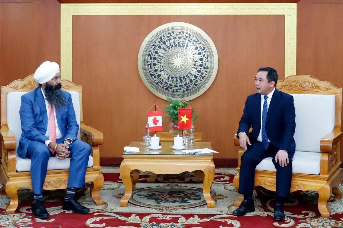 Buổi làm việc của đoàn công tác Bộ trưởng Phát triển quốc tế Canada tại Bộ Nông nghiệp và Môi trường. Ảnh: Khương Trung. Buổi làm việc của đoàn công tác Bộ trưởng Phát triển quốc tế Canada tại Bộ Nông nghiệp và Môi trường. Ảnh: Khương Trung.