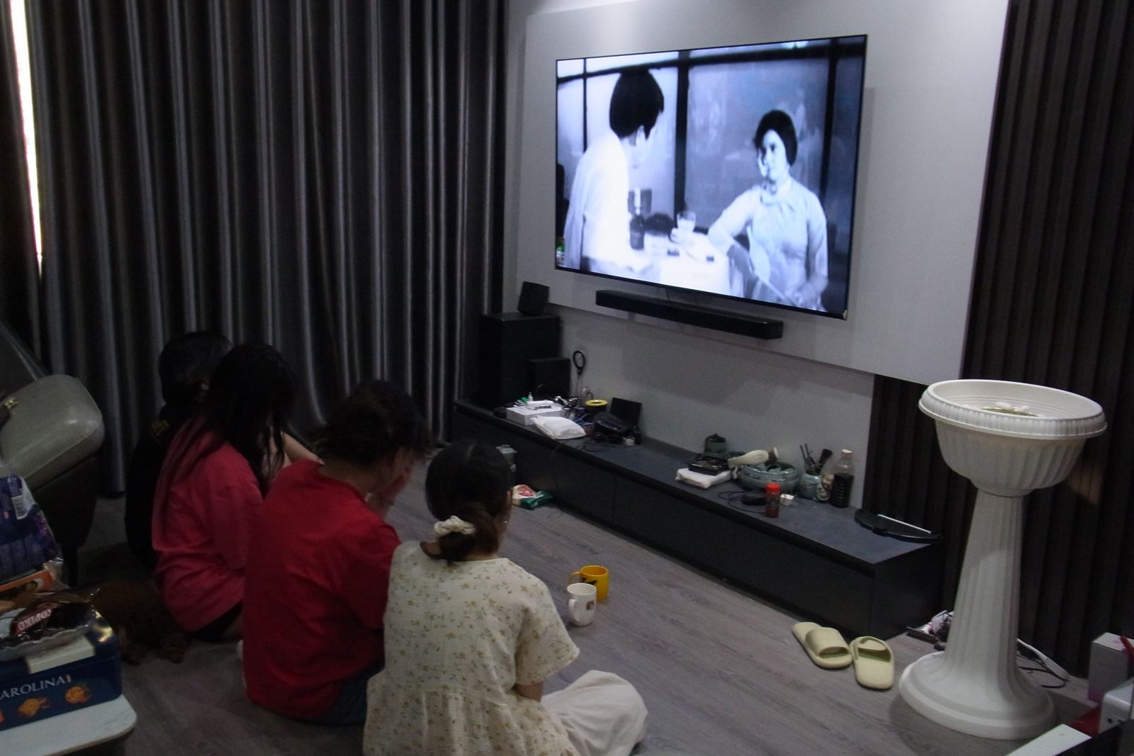 Dòng phim cách mạng chinh phục trái tim Gen Z - Ảnh 2.