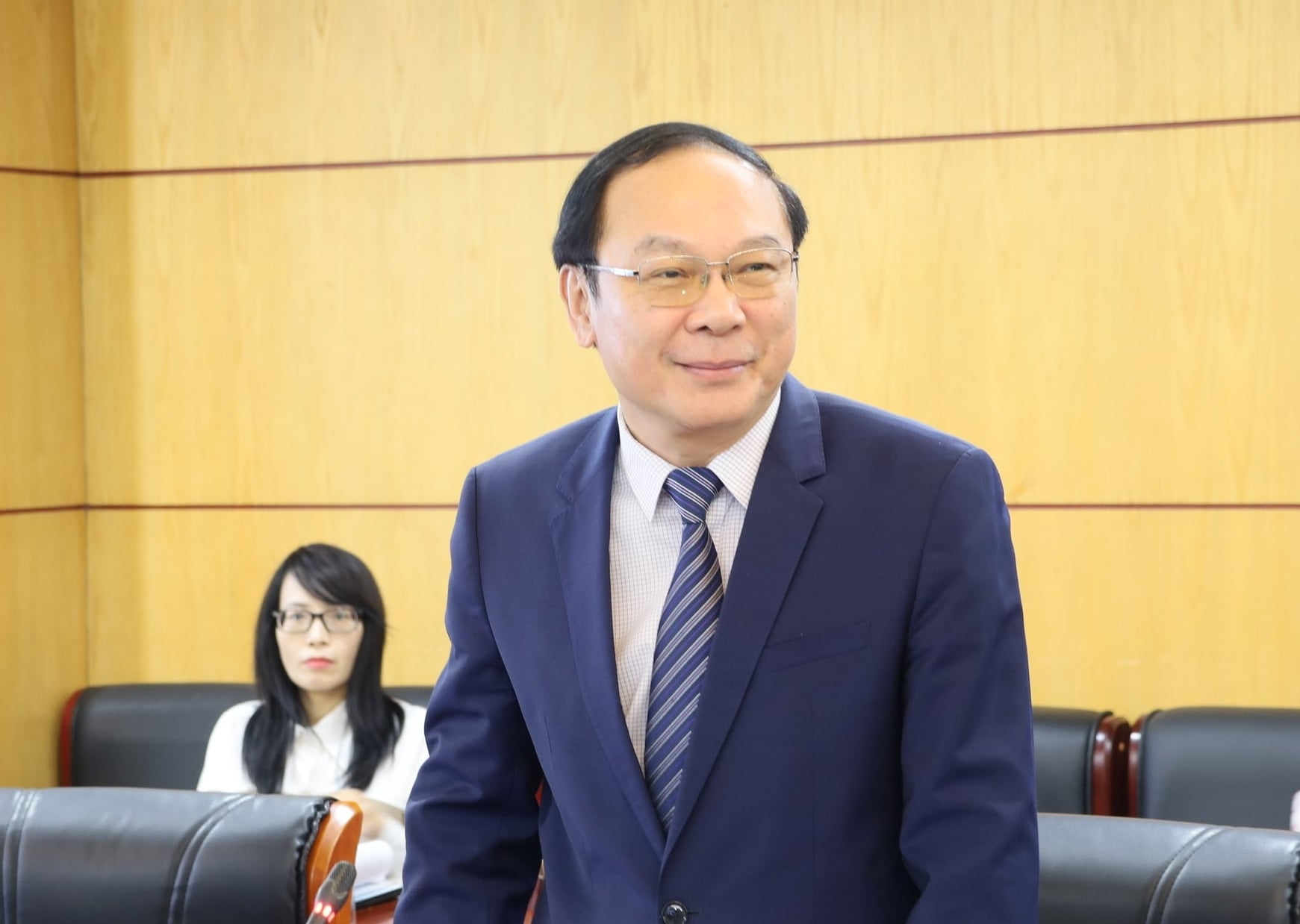 Thứ trưởng Lê Công Thành chào mừng đoàn chuyên gia Trường Đại học Auburn cùng các chuyên gia quốc tế khác đến thăm và làm việc với Bộ Nông nghiệp và Môi trường. Ảnh: Phương Linh.