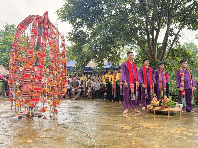 Nét đẹp văn hóa trong Lễ hội Pồn Pôông của đồng bào dân tộc Mường tỉnh Thanh Hóa - Ảnh 1. Nét đẹp văn hóa trong Lễ hội Pồn Pôông của đồng bào dân tộc Mường tỉnh Thanh Hóa - Ảnh 1.