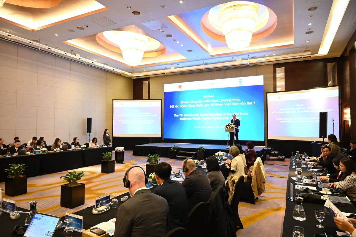 Ngày 16/12, Bộ Nông nghiệp và Môi trường phối hợp với UNDP Việt Nam tổ chức Hội thảo Nhóm Công tác triển khai NPAP lần thứ 7. Ảnh: Kiều Chi. Ngày 16/12, Bộ Nông nghiệp và Môi trường phối hợp với UNDP Việt Nam tổ chức Hội thảo Nhóm Công tác triển khai NPAP lần thứ 7. Ảnh: Kiều Chi.