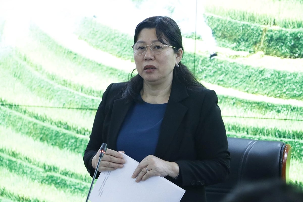 Thứ trưởng Nguyễn Thị Phương Hoa yêu cầu Cục Viễn thám quốc gia tiếp thu ý kiến của các đơn vị, rà soát, sắp xếp lại các nhiệm vụ khoa học, công nghệ và đổi mới sáng tạo. Ảnh: Trường Giang.