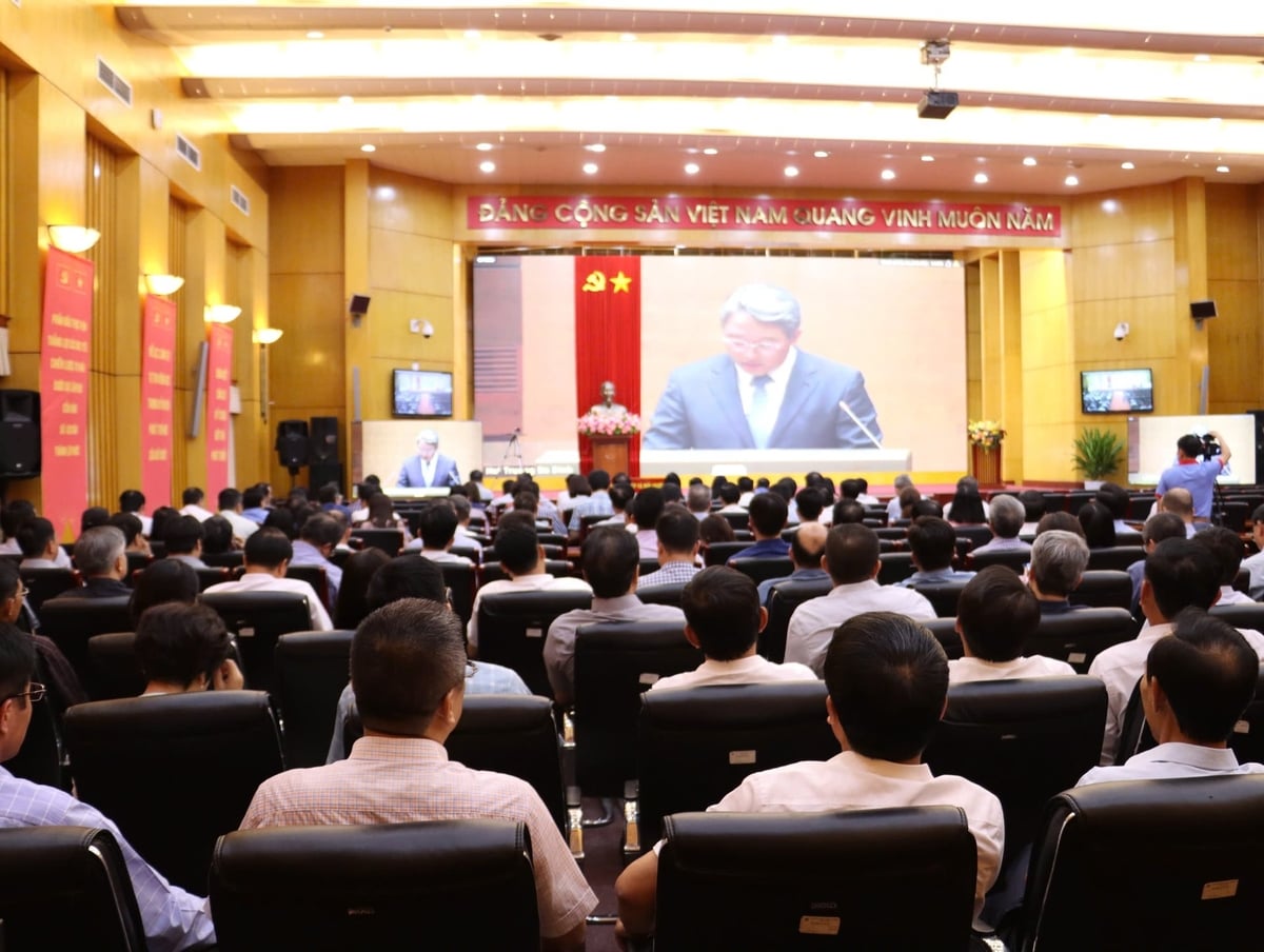 Quang cảnh tại điểm cầu trực tuyến của Đảng ủy Bộ Nông nghiệp và Môi trường. Ảnh: Nguyễn Thủy. Quang cảnh tại điểm cầu trực tuyến của Đảng ủy Bộ Nông nghiệp và Môi trường. Ảnh: Nguyễn Thủy.