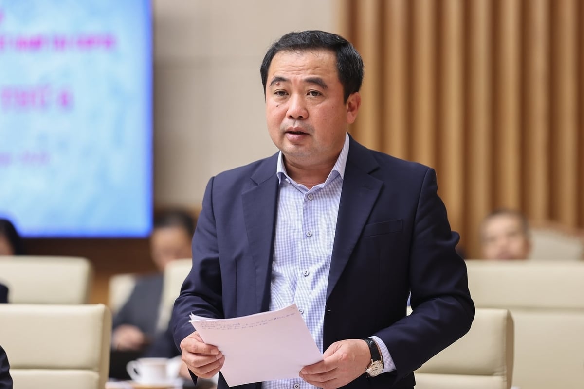 Bộ trưởng Bộ N&ocirc;ng nghiệp v&agrave; M&ocirc;i trường Trần Đức Thắng b&aacute;o c&aacute;o t&igrave;nh h&igrave;nh thực hi&ecirc;n cam kết của Việt Nam về biến đổi kh&iacute; hậu. Ảnh: VGP/Nhật Bắc.