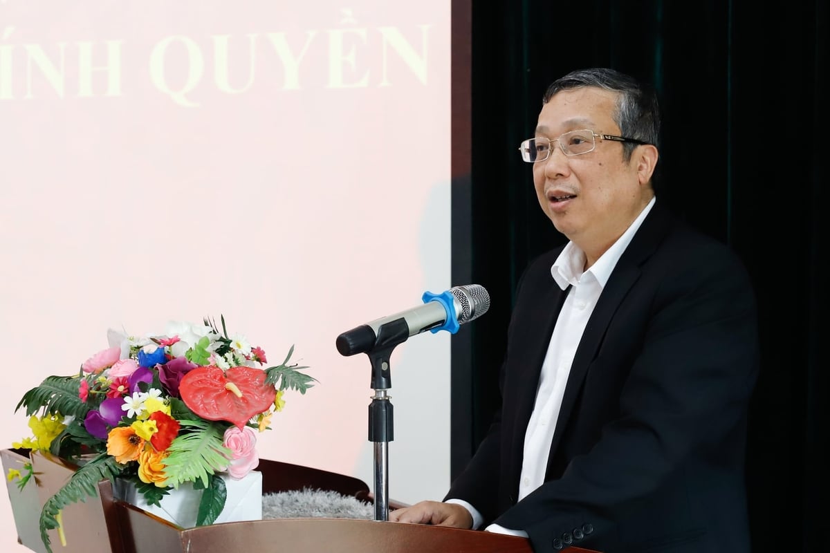 Thứ trưởng Ho&agrave;ng Trung dự v&agrave; ph&aacute;t biểu chỉ đạo hội nghị tổng kết của VIAEP s&aacute;ng 24/12. Ảnh: T&ugrave;ng Đinh.