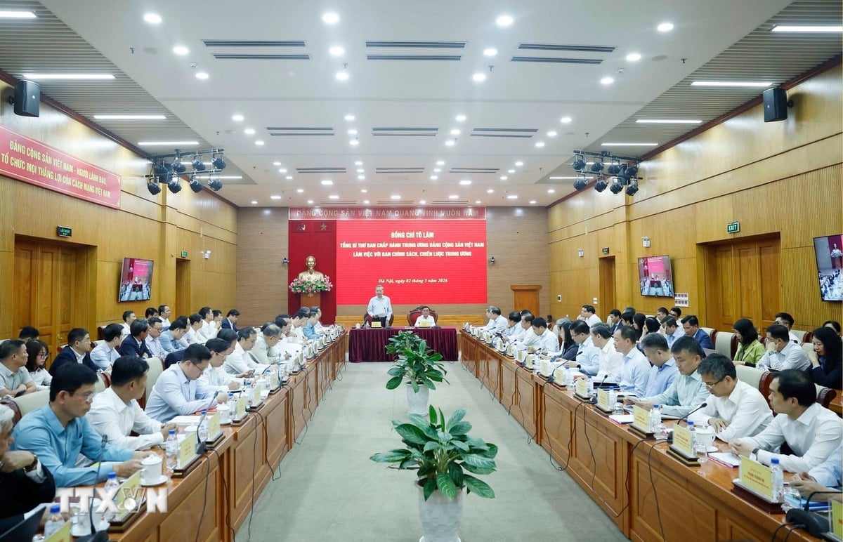 Chiều 2/3, Tổng Bí thư Tô Lâm làm việc với Ban Chính sách, chiến lược Trung ương. Ảnh: TTXVN. Chiều 2/3, Tổng Bí thư Tô Lâm làm việc với Ban Chính sách, chiến lược Trung ương. Ảnh: TTXVN.