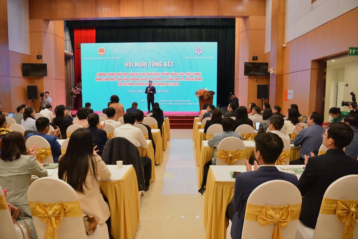 Hội nghị tổng kết kết nối n&ocirc;ng sản giữa H&agrave; Nội v&agrave; c&aacute;c tỉnh, th&agrave;nh. Ảnh: Dương Đ&igrave;nh Tường.