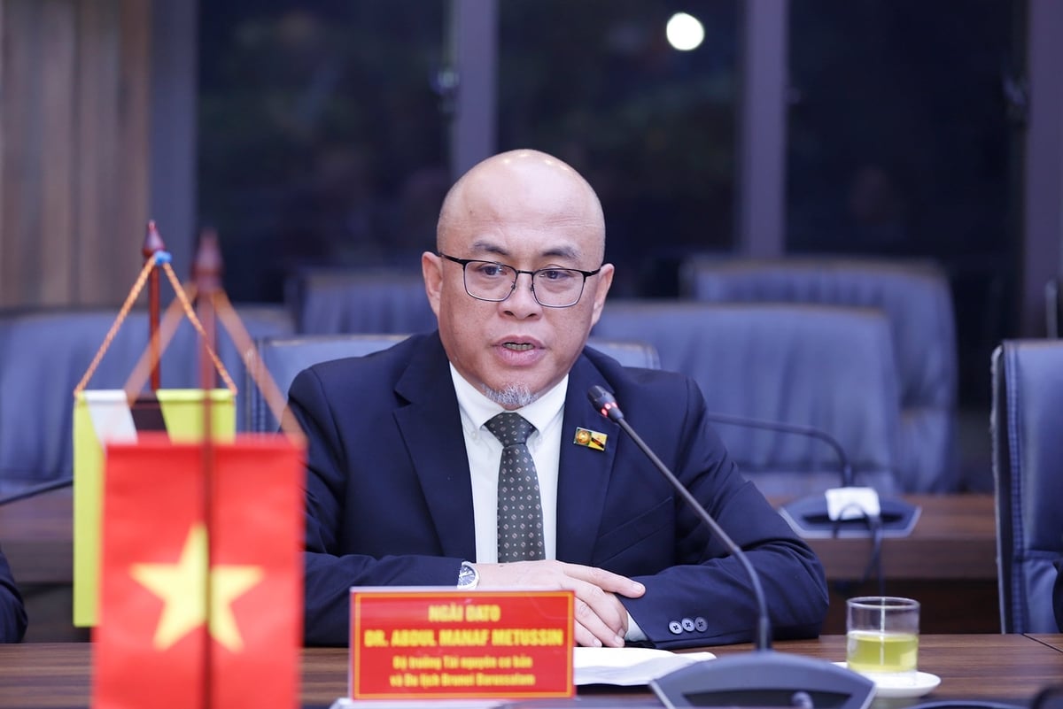Bộ trưởng Dato DR. Abdul Manaf Metussin bày tỏ cảm ơn sự đón tiếp của Bộ trưởng Trần Đức Thắng và Bộ Nông nghiệp và Môi trường và mong muốn mở rộng đầu tư cùng Việt Nam trong thời gian tới. Ảnh: Khương Trung. Bộ trưởng Dato DR. Abdul Manaf Metussin bày tỏ cảm ơn sự đón tiếp của Bộ trưởng Trần Đức Thắng và Bộ Nông nghiệp và Môi trường và mong muốn mở rộng đầu tư cùng Việt Nam trong thời gian tới. Ảnh: Khương Trung.