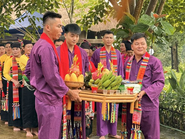 Nét đẹp văn hóa trong Lễ hội Pồn Pôông của đồng bào dân tộc Mường tỉnh Thanh Hóa - Ảnh 2. Nét đẹp văn hóa trong Lễ hội Pồn Pôông của đồng bào dân tộc Mường tỉnh Thanh Hóa - Ảnh 2.