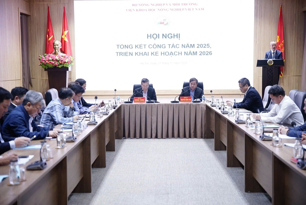 Hội nghị tổng kết c&ocirc;ng t&aacute;c năm 2025, triển khai kế hoạch năm 2026 chiều 23/12 của Viện Khoa học N&ocirc;ng nghiệp Việt Nam. Ảnh: Linh Linh.