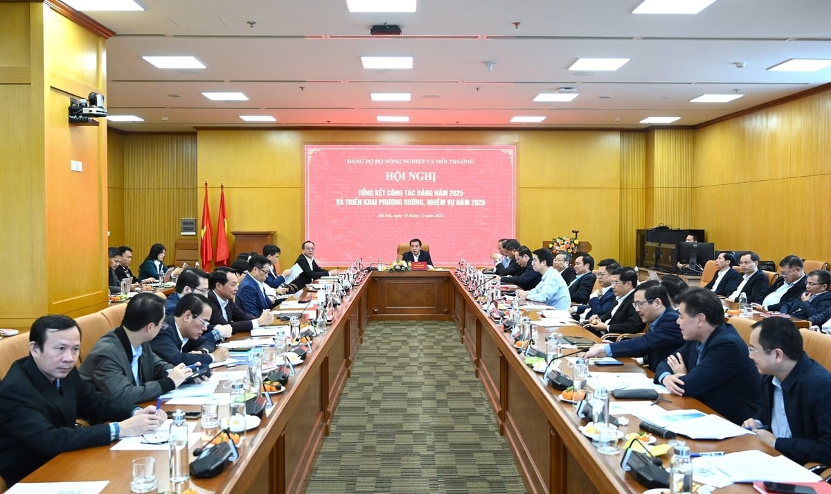 Hội nghị tổng kết công tác Đảng năm 2025, triển khai phương hướng, nhiệm vụ năm 2026. Ảnh: Kiều Chi. Hội nghị tổng kết công tác Đảng năm 2025, triển khai phương hướng, nhiệm vụ năm 2026. Ảnh: Kiều Chi.