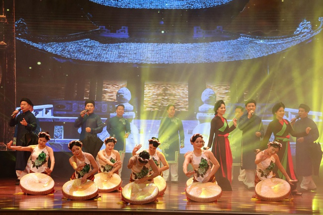 Trao hơn 100 giải thưởng tại Liên hoan Chèo toàn quốc - 2025 - Ảnh 6.