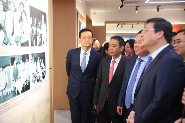 Tuần lễ Văn hóa, Du lịch, Khoa học và Công nghệ Quảng Tây: Đưa quan hệ đối tác hợp tác chiến lược Việt - Trung vào chiều sâu - Ảnh 3. Tuần lễ Văn hóa, Du lịch, Khoa học và Công nghệ Quảng Tây: Đưa quan hệ đối tác hợp tác chiến lược Việt - Trung vào chiều sâu - Ảnh 3.