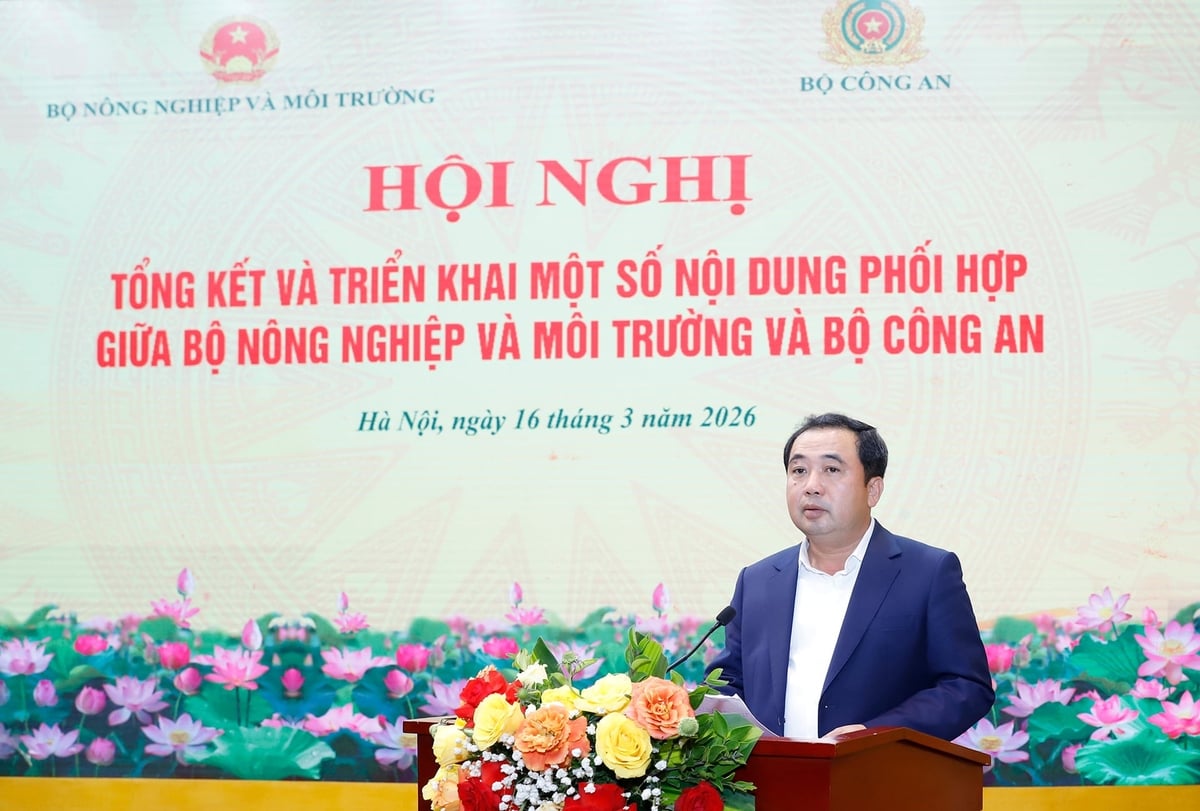 Bộ trưởng Trần Đức Thắng nhấn mạnh bảo vệ động vật hoang dã là trách nhiệm của toàn xã hội; cần tăng cường phối hợp liên ngành và xử lý nghiêm hành vi vi phạm. Ảnh: Khương Trung.