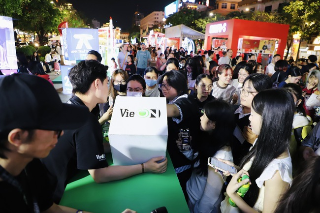 Giải thưởng Quảng c&aacute;o s&aacute;ng tạo Việt Nam 2025: Vạn Xu&acirc;n Awards 2025 vinh danh 63 &yacute; tưởng s&aacute;ng tạo xuất sắc - Ảnh 19.