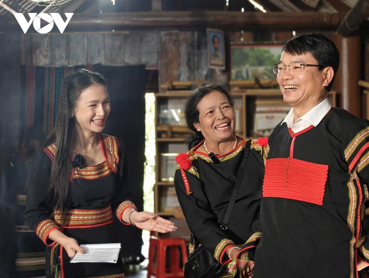 Đắk Lắk đẩy mạnh chuyển đổi số, lan tỏa gi&aacute; trị văn h&oacute;a &ndash; du lịch - Ảnh 3.