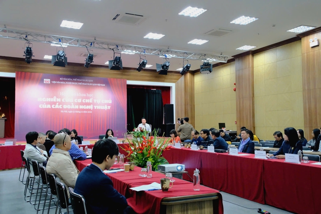 Gỡ n&uacute;t thắt thể chế cho lộ tr&igrave;nh tự chủ của c&aacute;c đo&agrave;n nghệ thuật - Ảnh 1.