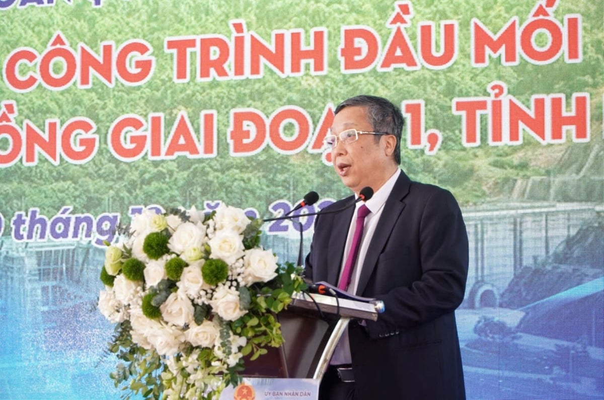 Thứ trưởng Bộ Nông nghiệp và Môi trường Hoàng Trung phát biểu tại buổi lễ. Ảnh: Đình Tiệp.