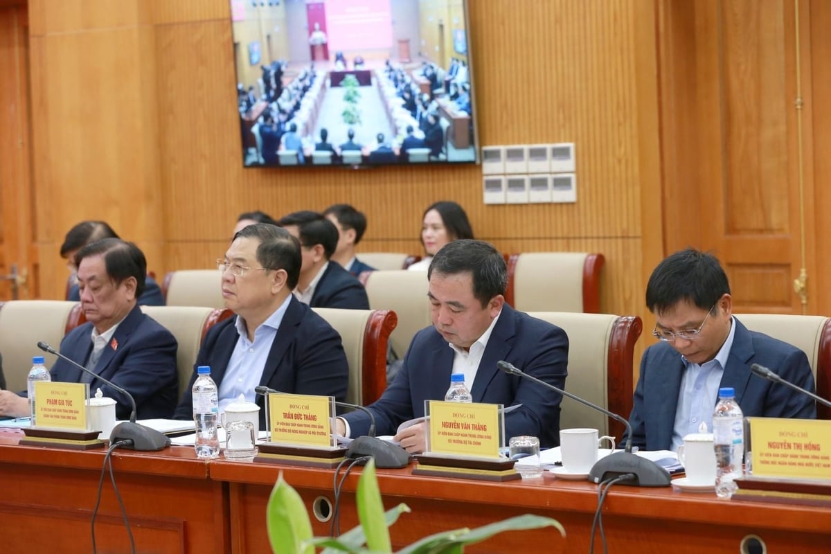 C&aacute;c đại biểu tại buổi l&agrave;m việc. Ảnh: ĐCSVN.