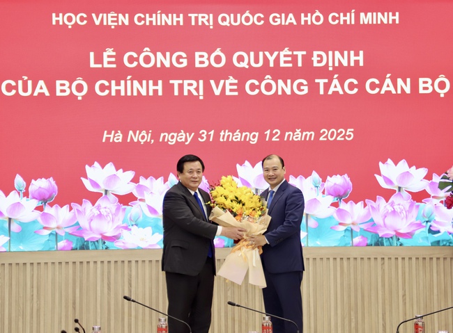 PGS.TS L&ecirc; Hải B&igrave;nh giữ chức Ph&oacute; Gi&aacute;m đốc Học viện Ch&iacute;nh trị Quốc gia Hồ Ch&iacute; Minh - Ảnh 5.