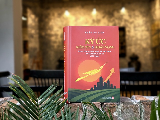 "K&yacute; ức - Niềm tin & kh&aacute;t vọng"- h&agrave;nh tr&igrave;nh mang t&iacute;nh k&yacute; ức cuộc đời của TS. Trần Du Lịch - Ảnh 1.