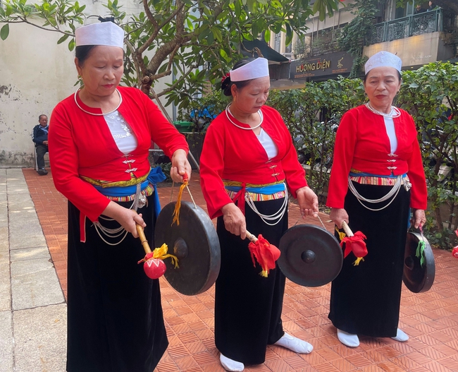 Khi Chi&ecirc;ng Mường v&agrave; Nhạc Ngũ &acirc;m h&ograve;a nhịp c&ugrave;ng du lịch bền vững - Ảnh 2.