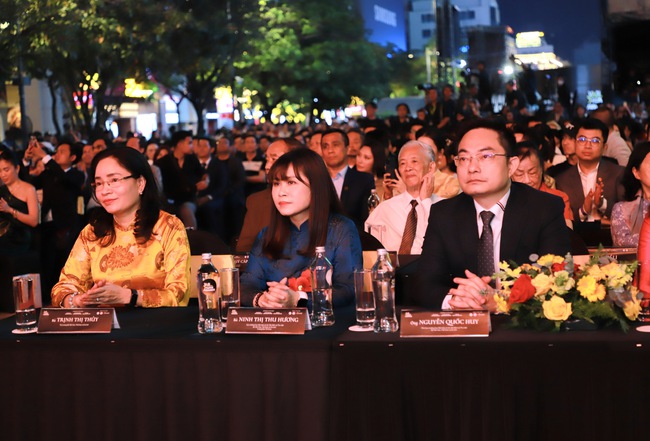 Giải thưởng Quảng c&aacute;o s&aacute;ng tạo Việt Nam 2025: Vạn Xu&acirc;n Awards 2025 vinh danh 63 &yacute; tưởng s&aacute;ng tạo xuất sắc - Ảnh 2.